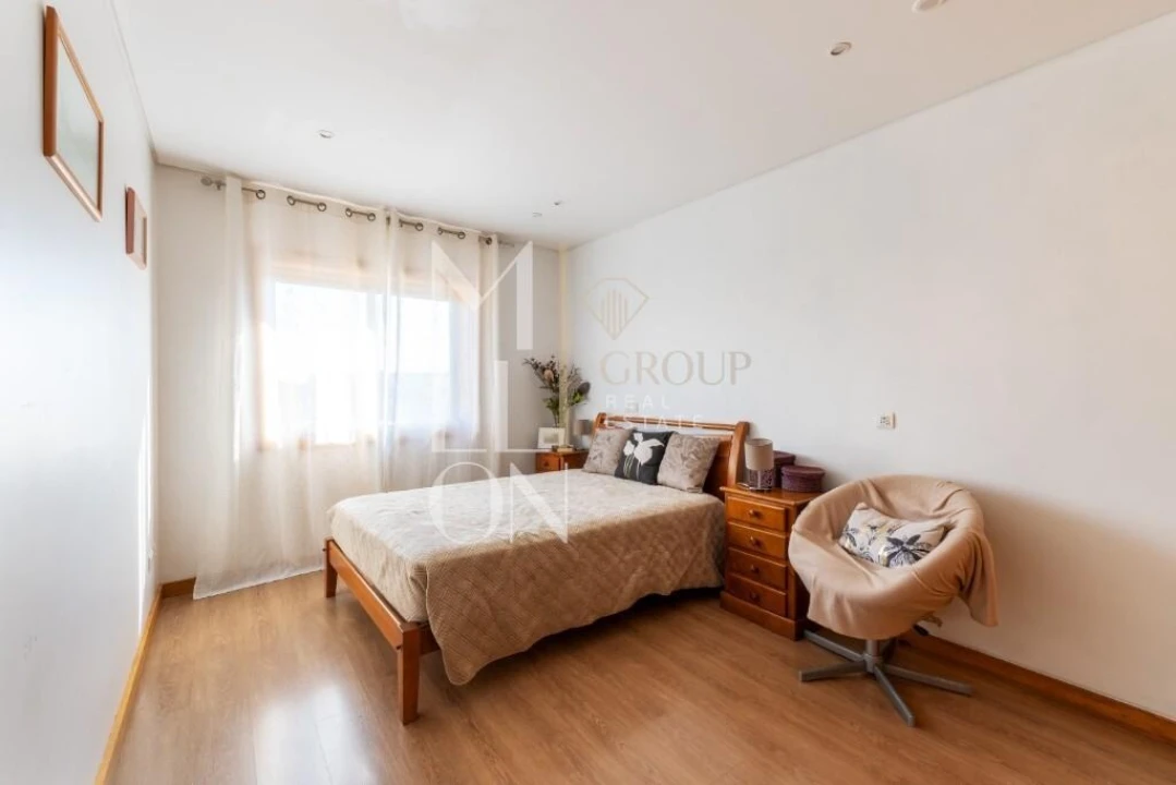 Apartamento T3 para Venda em Arcozelo Foto 16