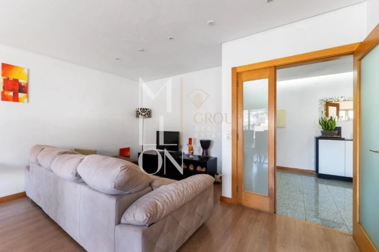 Apartamento T3 para Venda em Arcozelo Foto 5