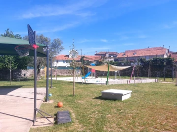 Moradia T2 para Venda em Fonte Arcada