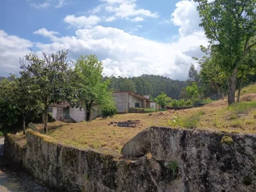 Moradia T2 para Venda em Fonte Arcada