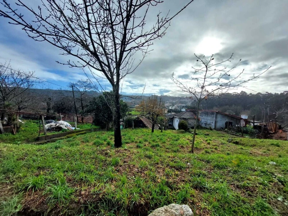 Moradia T2 para Venda em Fonte Arcada Foto 13