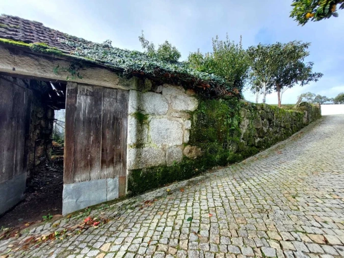 Moradia T2 para Venda em Fonte Arcada Foto 16