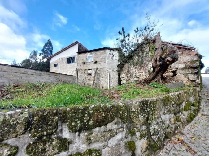 Moradia T2 para Venda em Fonte Arcada Foto 15