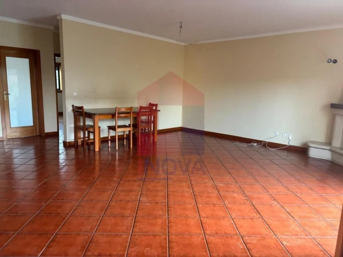 Moradia T4 para Venda em Lage Foto 13