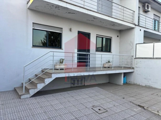 Moradia T4 para Venda em Lage Foto 6