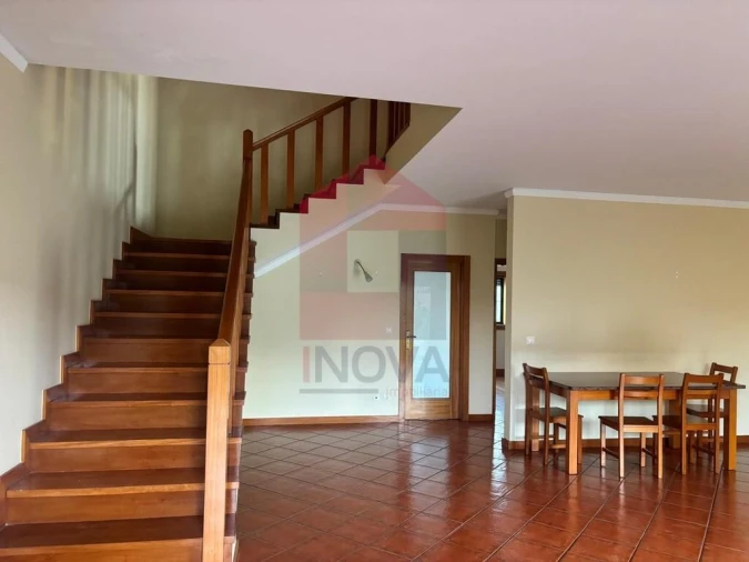 Moradia T4 para Venda em Lage Foto 15