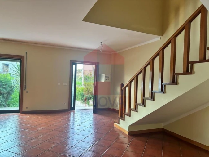 Moradia T4 para Venda em Lage Foto 12