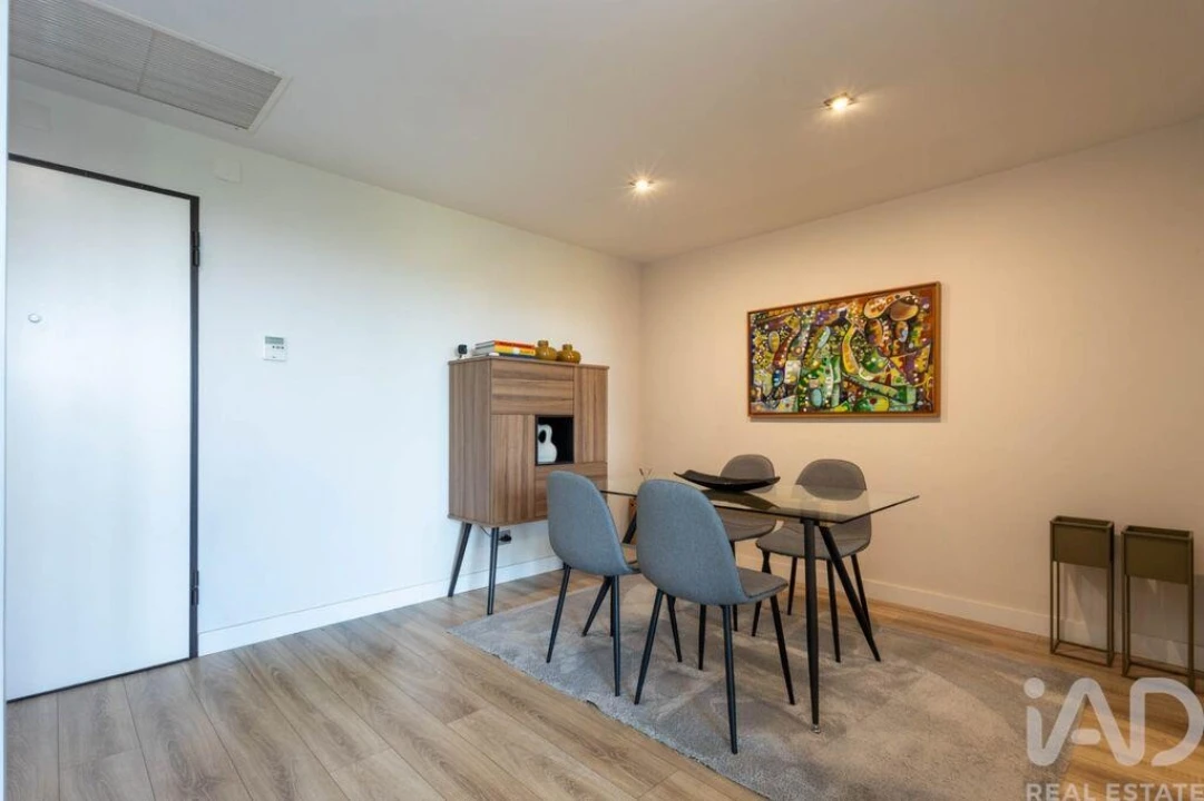 Apartamento T1 para Arrendamento em Quarteira Foto 9