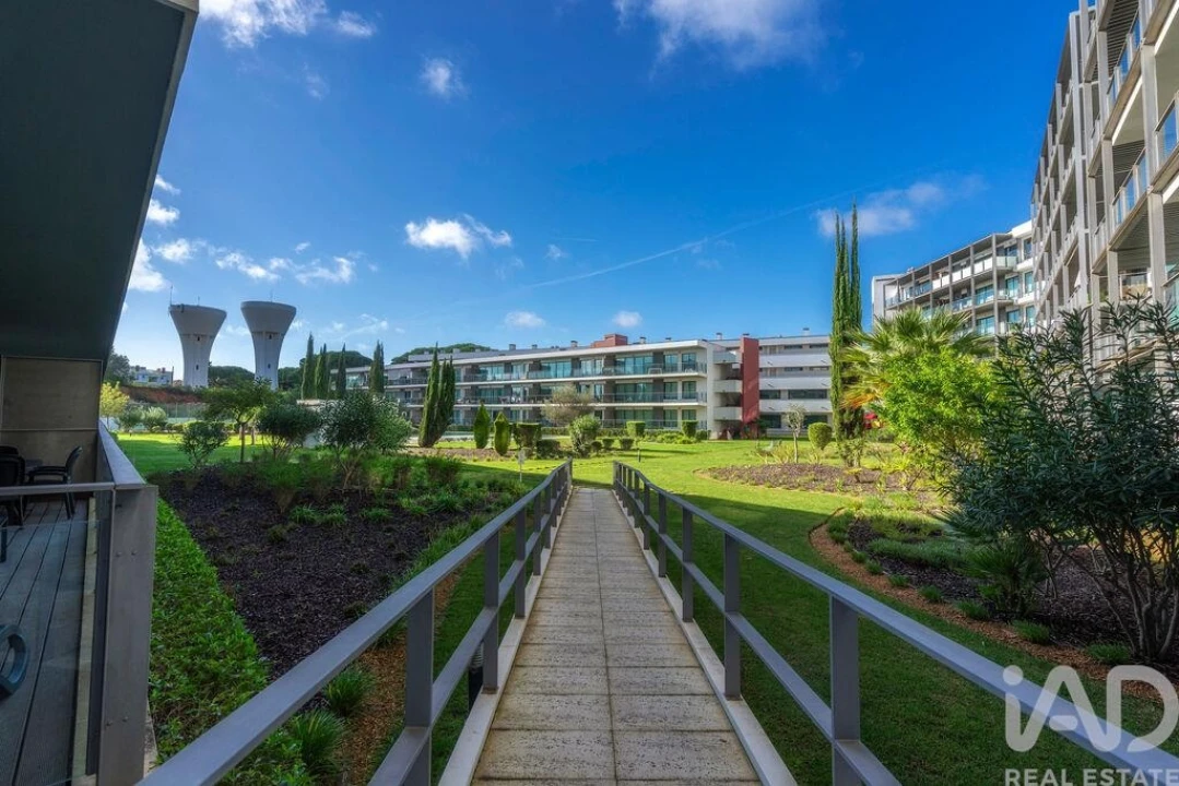 Apartamento T1 para Arrendamento em Quarteira Foto 3