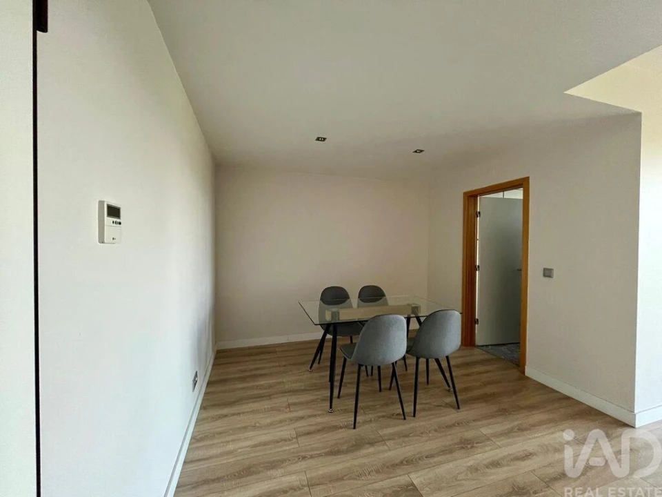 Apartamento T1 para Arrendamento em Quarteira Foto 11