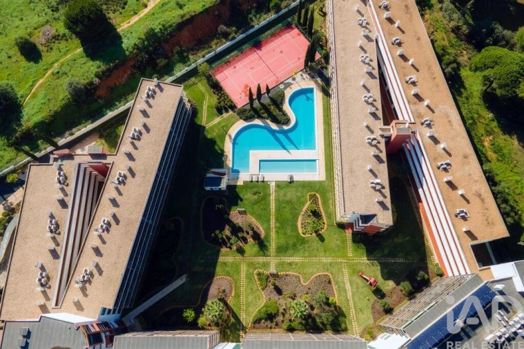 Apartamento T1 para Arrendamento em Quarteira Foto 2