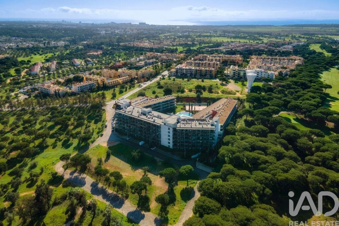 Apartamento T1 para Arrendamento em Quarteira Foto 1