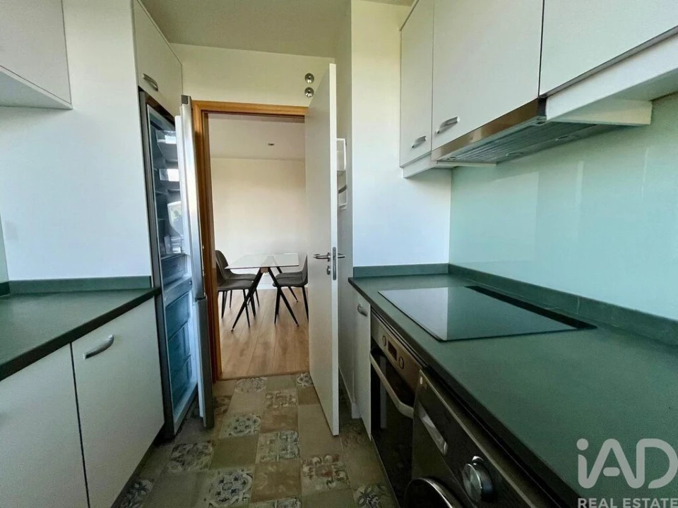 Apartamento T1 para Arrendamento em Quarteira Foto 24