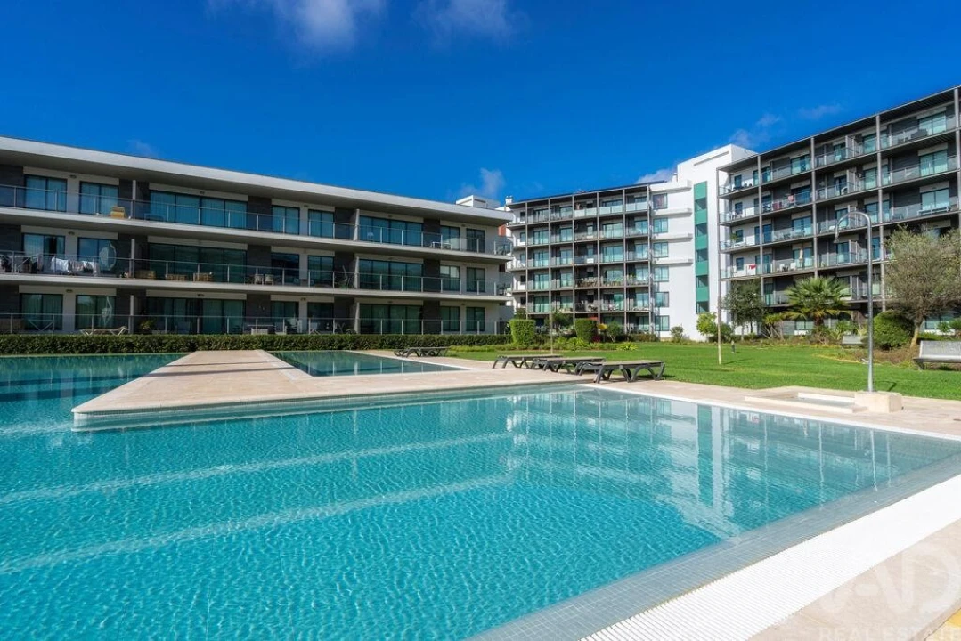 Apartamento T1 para Arrendamento em Quarteira Foto 4