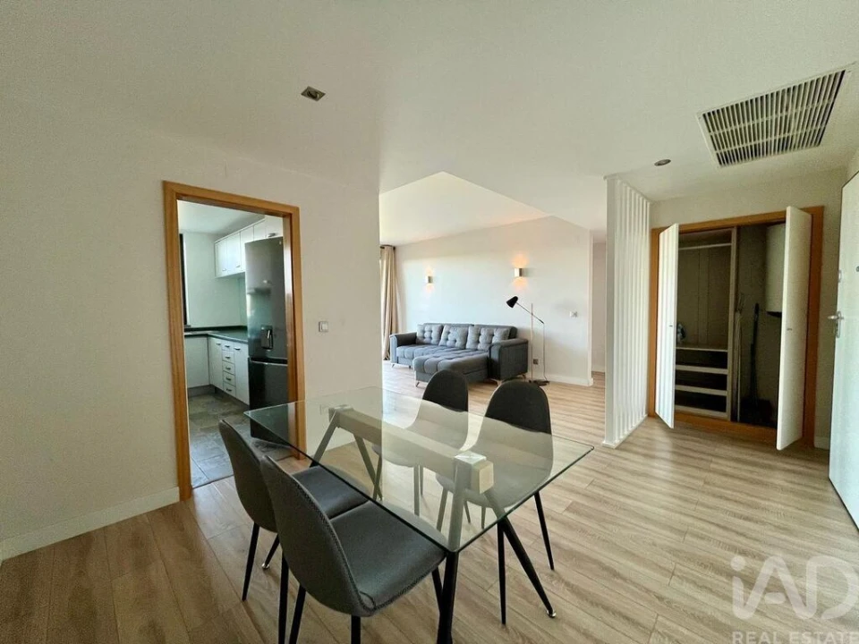 Apartamento T1 para Arrendamento em Quarteira Foto 12
