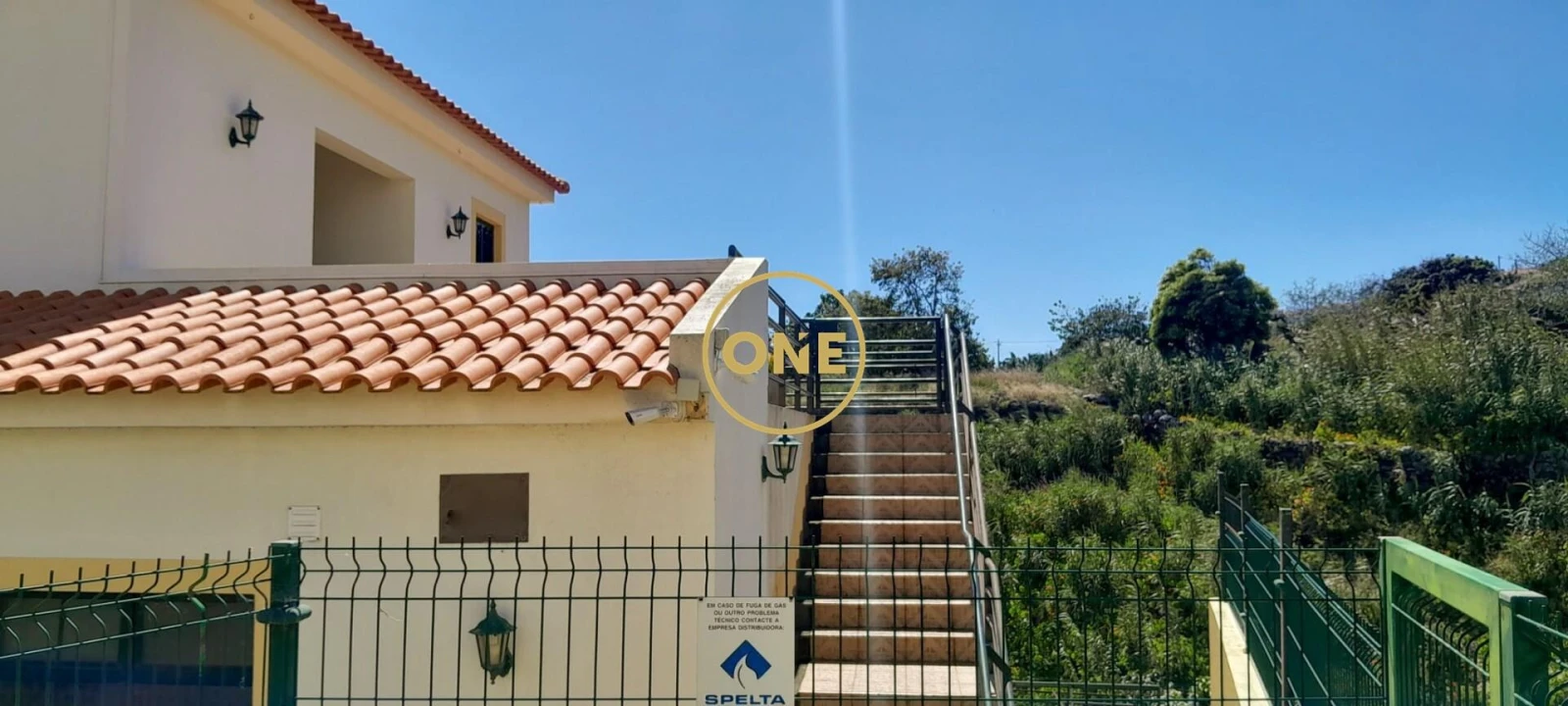 Prédio para Venda em Caniço Foto 3