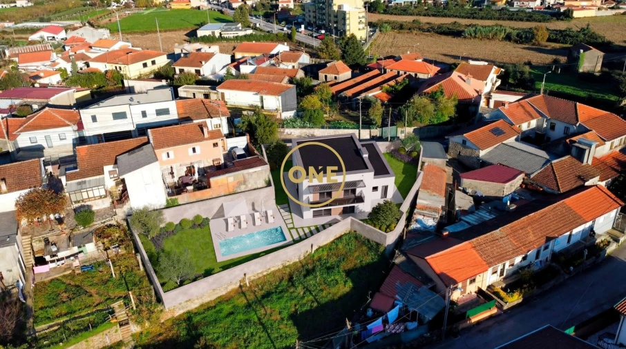 Terreno para Venda em Alfena Foto 2