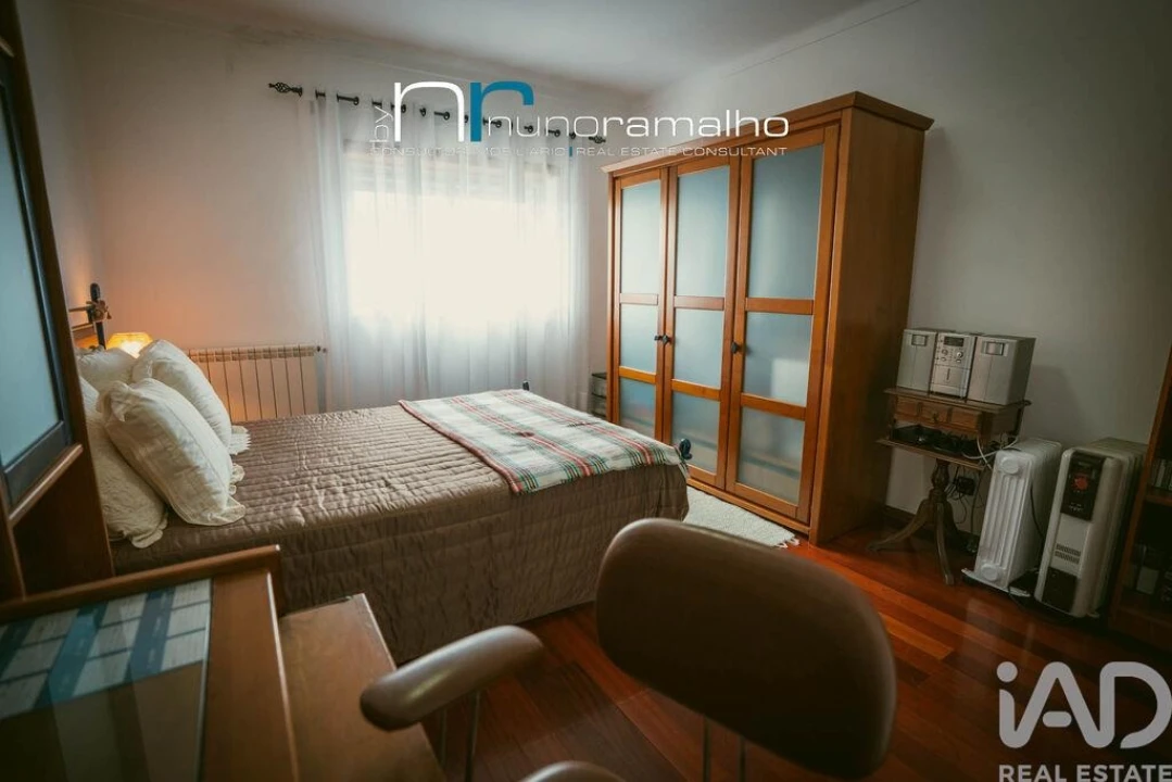 Apartamento T4 para Venda em Pinhel Foto 32