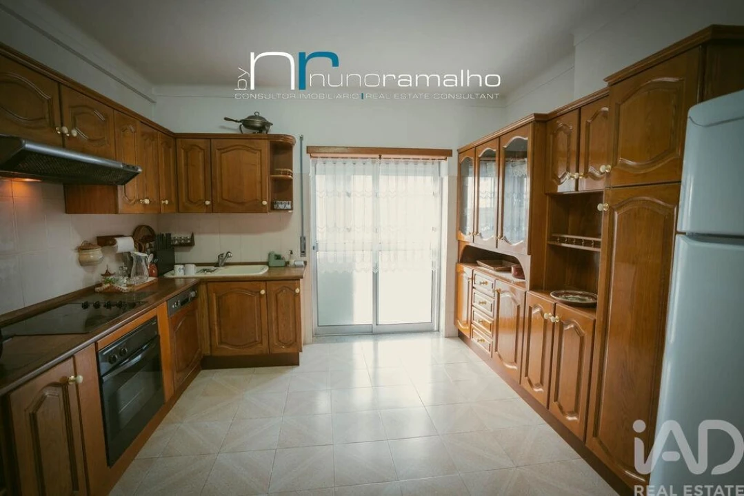 Apartamento T4 para Venda em Pinhel Foto 19