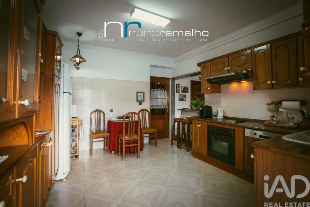 Apartamento T4 para Venda em Pinhel Foto 16