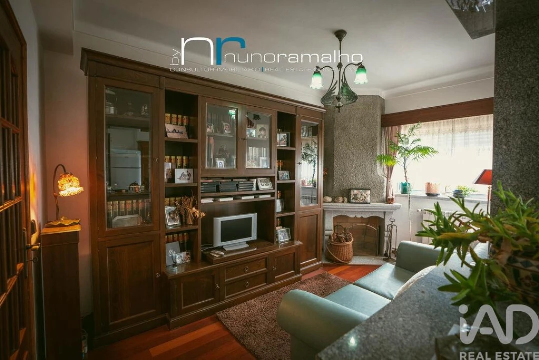 Apartamento T4 para Venda em Pinhel Foto 23