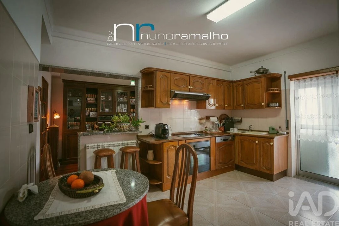 Apartamento T4 para Venda em Pinhel Foto 17