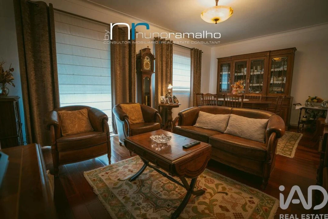 Apartamento T4 para Venda em Pinhel Foto 9