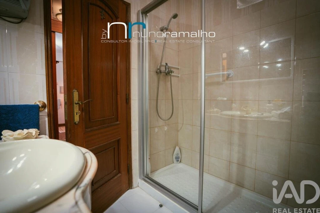 Apartamento T4 para Venda em Pinhel Foto 22