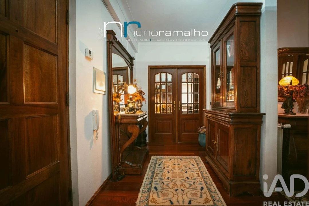 Apartamento T4 para Venda em Pinhel Foto 8