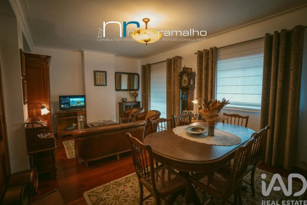 Apartamento T4 para Venda em Pinhel Foto 13