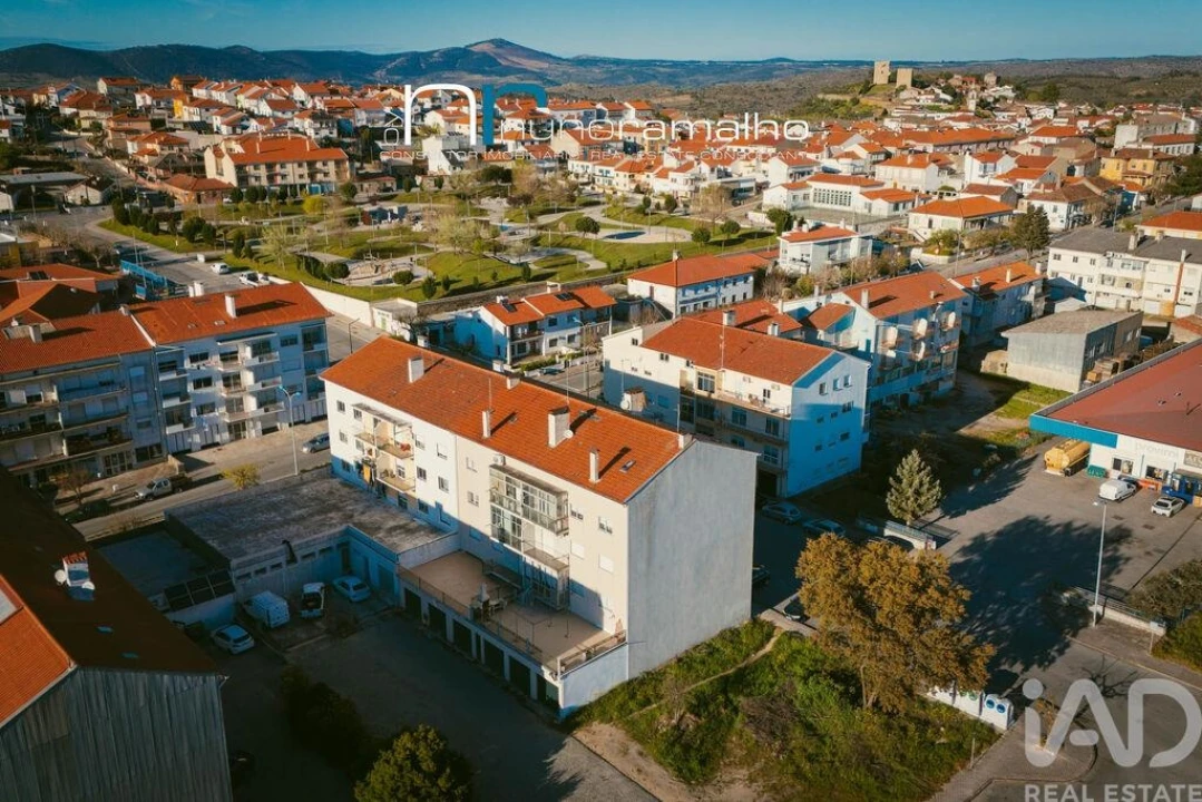 Apartamento T4 para Venda em Pinhel Foto 4