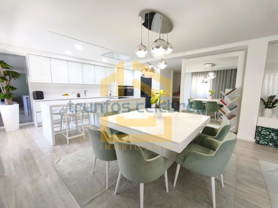 Apartamento T3 para Venda em Aver-O-Mar, Amorim e Terroso Foto 1