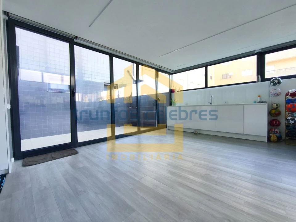 Apartamento T3 para Venda em Aver-O-Mar, Amorim e Terroso Foto 32