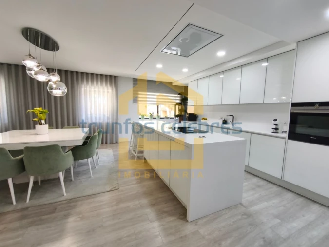 Apartamento T3 para Venda em Aver-O-Mar, Amorim e Terroso Foto 3