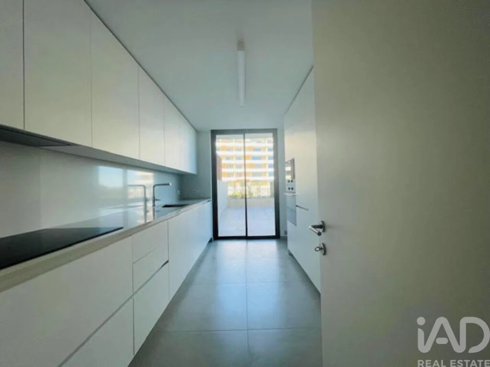 Apartamento T3 para Arrendamento em Póvoa de Santa Iria e Forte da Casa Foto 6