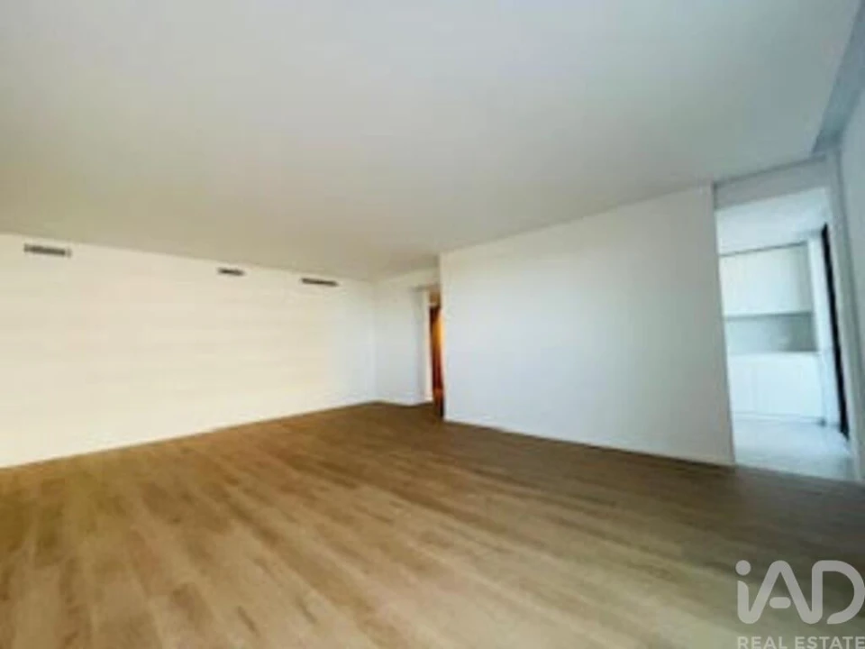 Apartamento T3 para Arrendamento em Póvoa de Santa Iria e Forte da Casa Foto 9