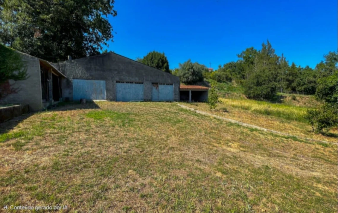 Quinta T4 para Venda em Eiras e São Paulo de Frades Foto 7