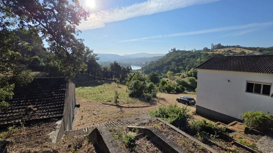 Quinta T4 para Venda em Eiras e São Paulo de Frades