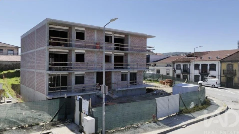 Apartamento T3 para Venda em Merelim (São Pedro) e Frossos