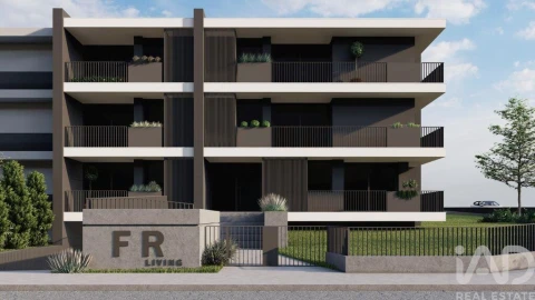 Apartamento T3 para Venda em Merelim (São Pedro) e Frossos