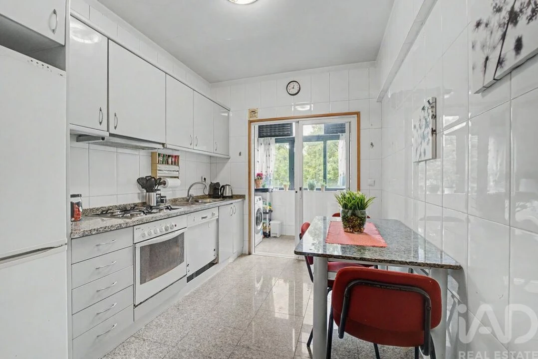 Apartamento T2 para Venda em Aguas Santas Foto 14