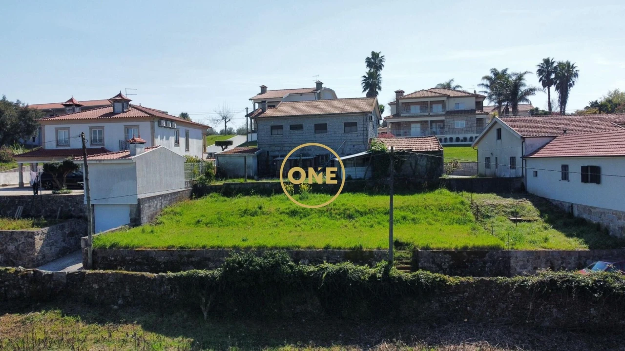 Terreno para Venda em Carvalhosa Foto 12