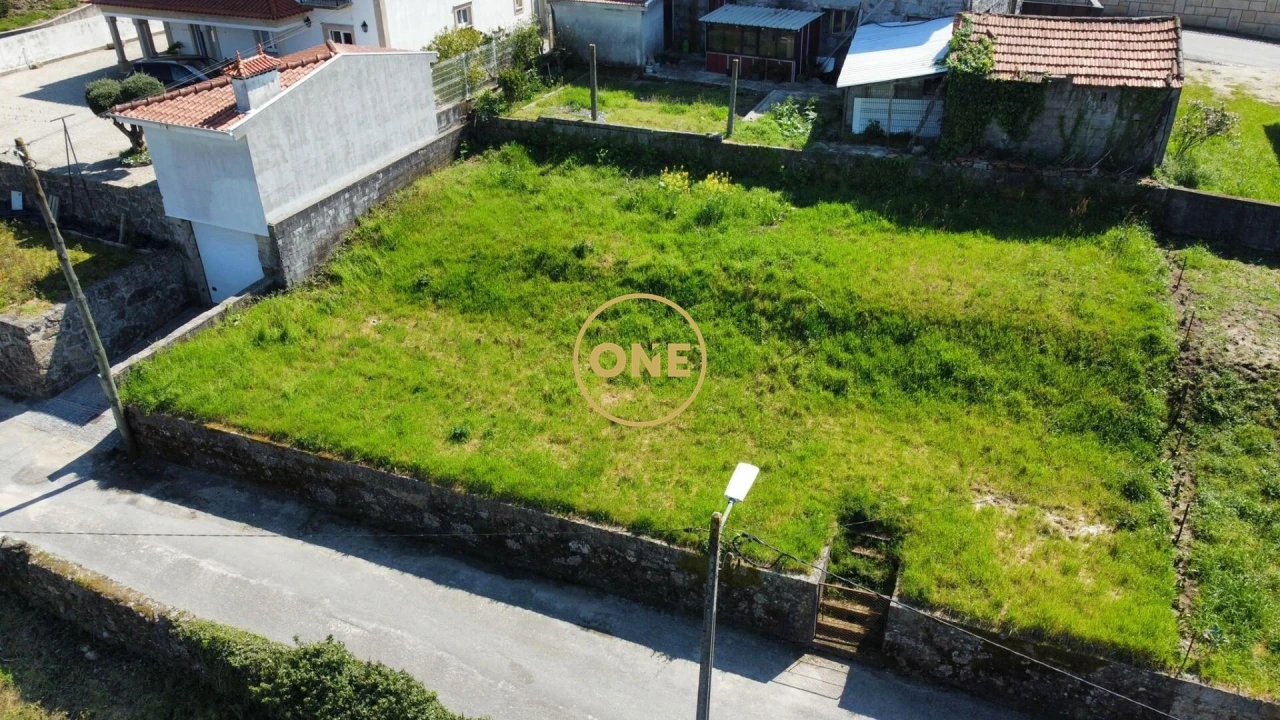 Terreno para Venda em Carvalhosa Foto 6