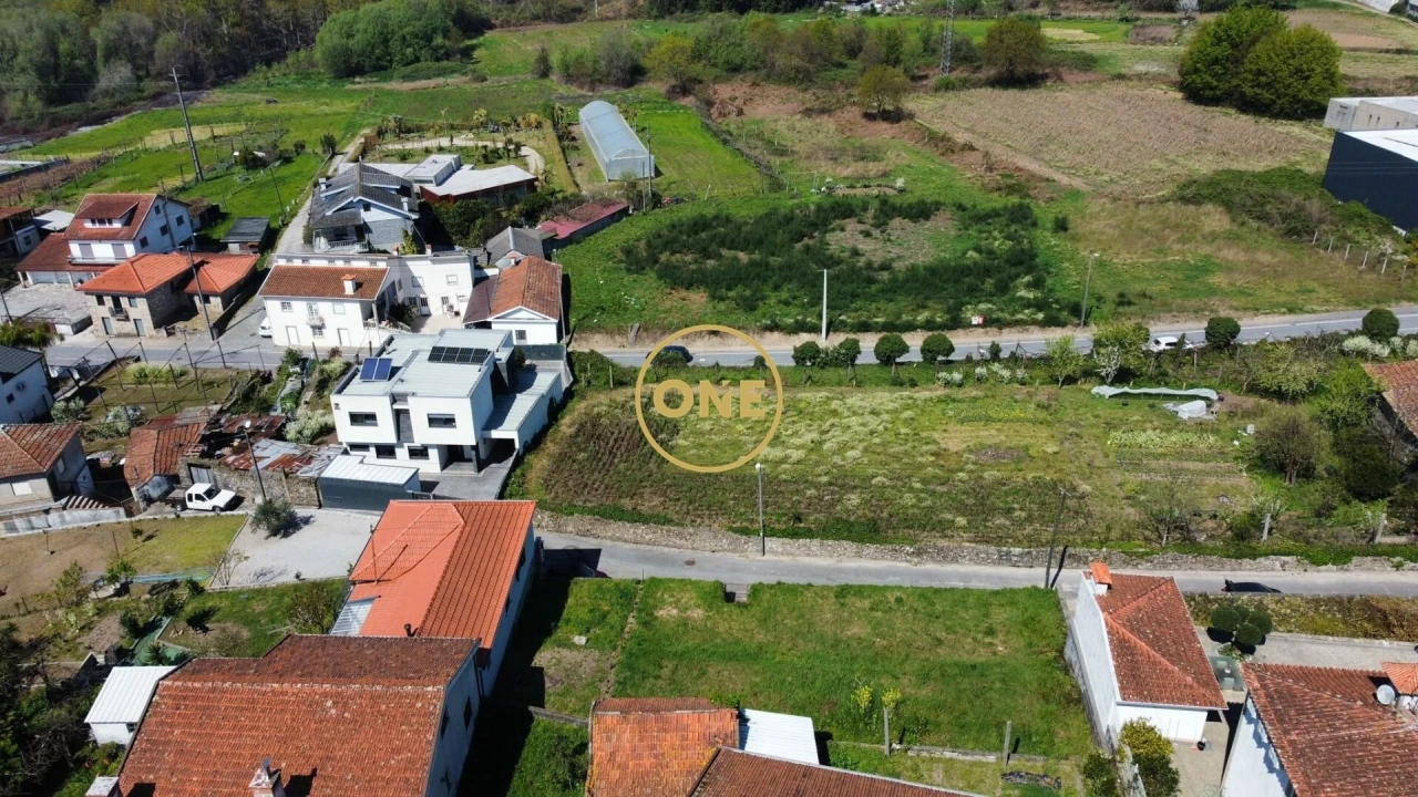 Terreno para Venda em Carvalhosa Foto 13