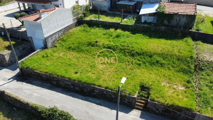 Terreno para Venda em Carvalhosa Foto 6