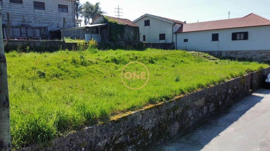 Terreno para Venda em Carvalhosa Foto 9