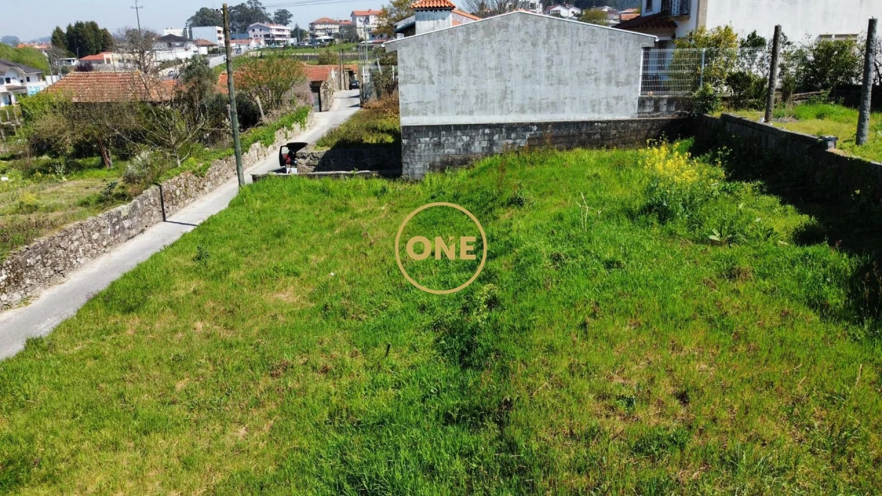 Terreno para Venda em Carvalhosa Foto 11