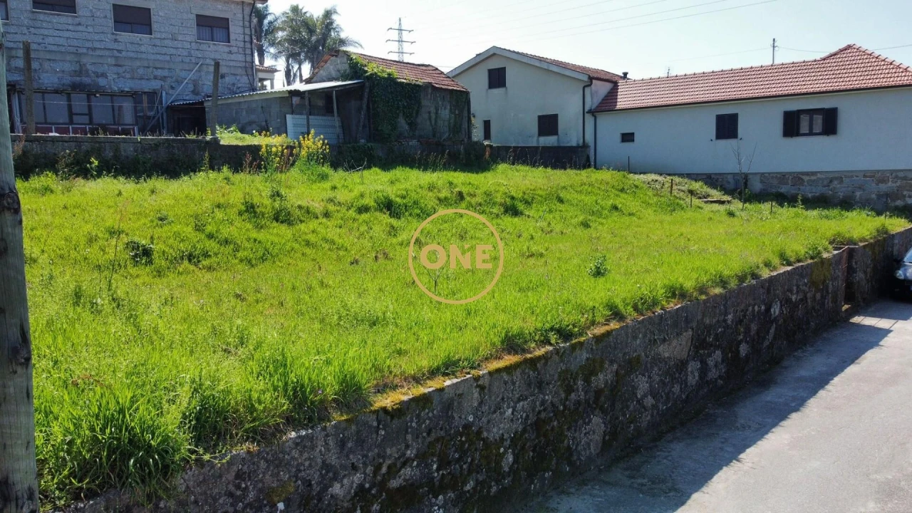 Terreno para Venda em Carvalhosa Foto 9