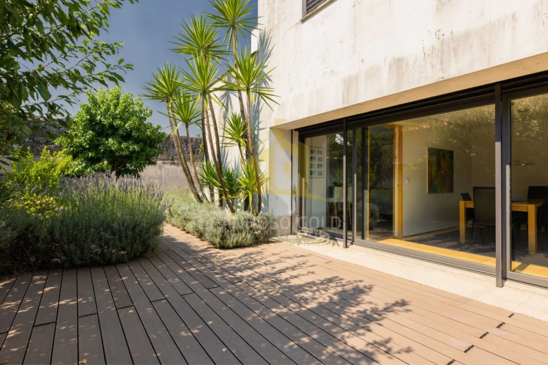 Moradia T5 para Venda em Lanhoso Foto 5