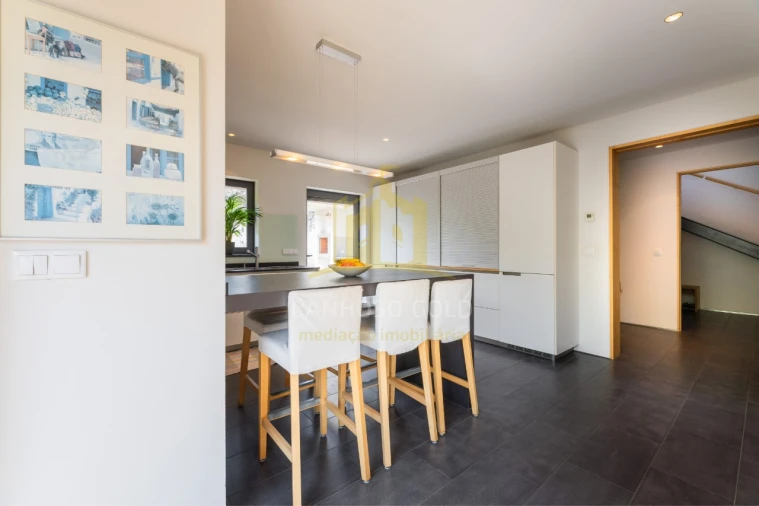 Moradia T5 para Venda em Lanhoso Foto 10